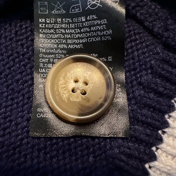 H&M Divided NY Logo, v-neck cropped Cardigan Sweater. Academia Preppy Sz L - Picture 4 of 9